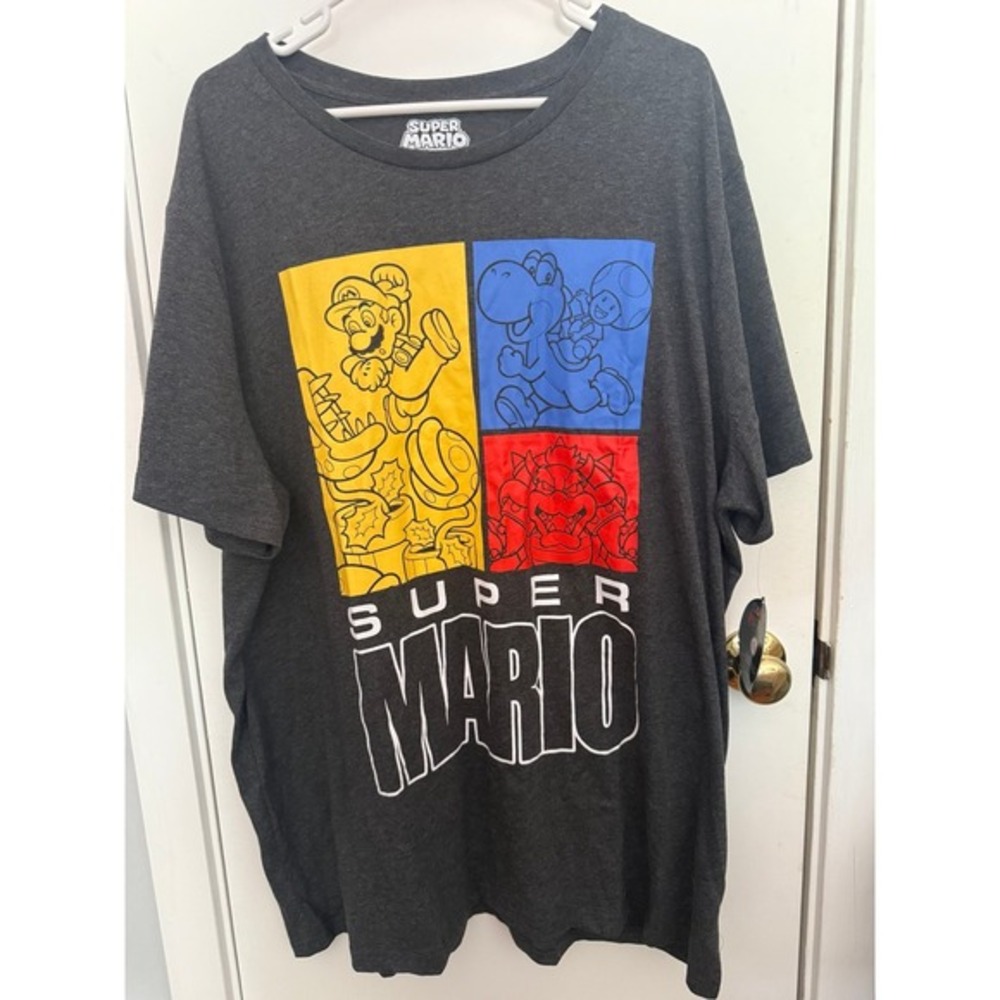 Super‎ Mario Tee